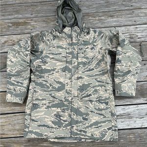 us military hooded goretex jacket